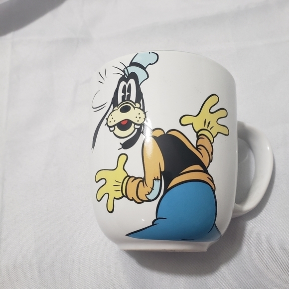 Disney Goofy Coffee Tea Mug F' Gawrsh Sakes White Green Ceramic - Picture 1 of 5